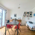 Elegant, Moderne Et Paisible Paříž