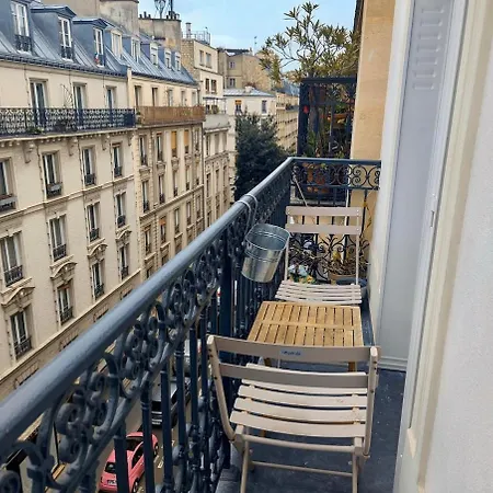 élégant, Moderne Et Paisible