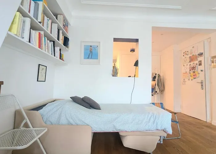 élégant, Moderne Et Paisible