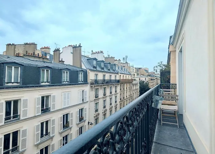 élégant, Moderne Et Paisible Apartamento París