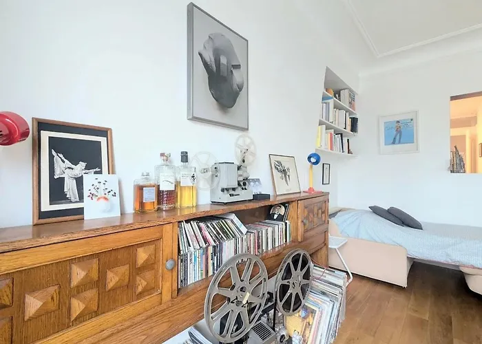 élégant, Moderne Et Paisible Apartamento París